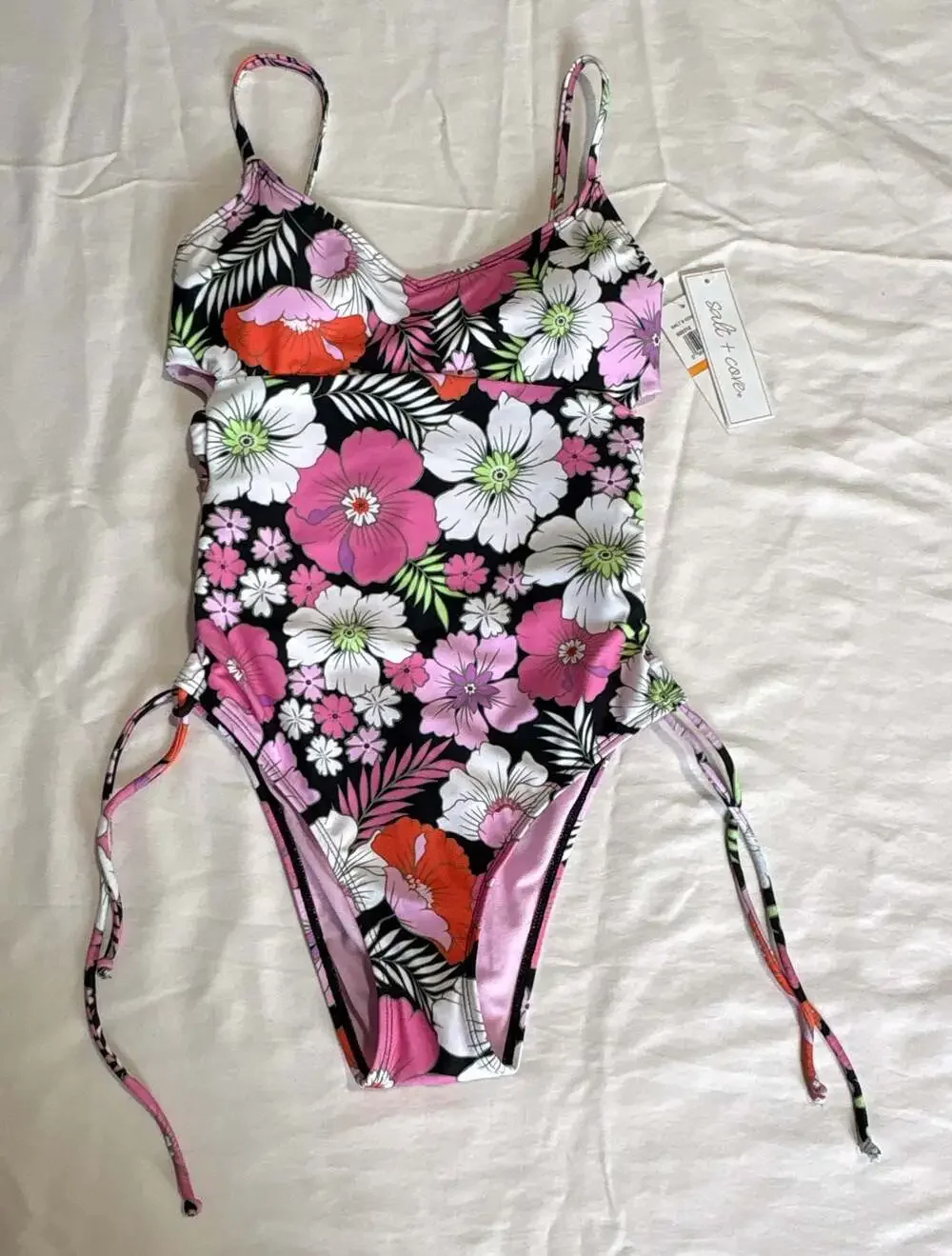 Salt + Cove Juniors' Floral Print Lace-Up Sides One-Piece Swimsuit Size S